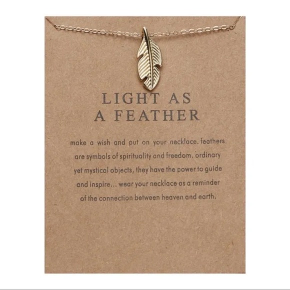 NEW Feather Necklace - Picture 3 of 3